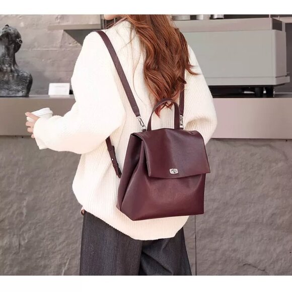 Timeless Leather Backpack Urban Elegance main image 8